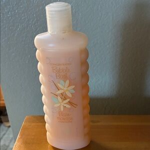 NEW Avon Concentrated Bubble Bath